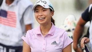 「妹に負けないように頑張る！」渋野日向子が初の”姉妹タッグ”で大会に参戦！自身は１４位、妹の暉璃子は２４位スタート