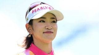 原英莉花の“20cmベタピンショット”に歓声「おぉ～！」　ピンクスカートで暫定首位