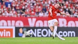 「えっぐ。何度見てもえっぐ」西川のパントキック→江坂の胸トラップ→ユンカーのフィニッシュまで「全プレーが完璧」! 浦和レッズの5点目に「教科書に載せるべき」など称賛の声続々