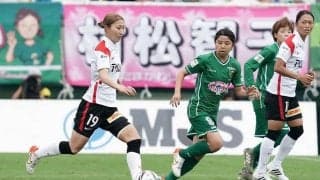 浦和L・塩越柚歩が「モーベルグ親子と遭遇」! ファンからは「かわいいが大渋滞起こしてる」の声