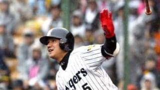 ケガと度重なる手術で「酒に逃げた」濱中治は、ファンからの寄せ書きに涙を流し改心。どん底から蘇って15年を闘い抜いた