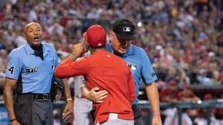 【MLB】“疑惑の判定”後監督に逆ギレ…球審に非難殺到「最悪」「責任取らせるべき」