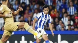 久保建英、バルサに完敗もディフェンダーを翻弄。攻守に光る集中力