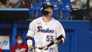 村上宗隆は「どこまで飛ばしてるのよ」　上段に突き刺す特大逆転弾が「規格外すぎる」