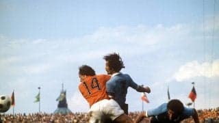 入社1か月で降って湧いたワールドカップ取材【日本代表強化試合での「帰還」を前に思い出す1974年ドイツW杯「遠征」】(1)