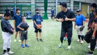 ボールの握り替えを速くするには…　元燕の名手が勧める“ジャグリング”練習法