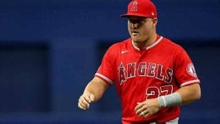 強打者トラウト、安打してしまった“超悪球打ち”に米仰天「なぜ振った」「冗談だろ」