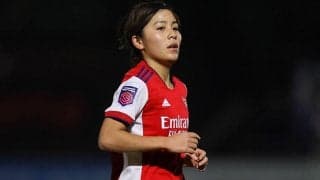 「やば〜」「可愛い」岩渕真奈もモデルに起用！ アーセナルがジャマイカカラーのプレマッチジャージを発表、DJ風のソロショットが話題「DJ BUCHI」