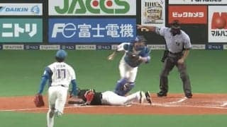 振り向いた投手が「衝撃の事実を目の当たり」　華麗スクイズ外し“4秒後の悲劇”