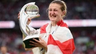 「肺に穴が開いてしまった」引退の理由は鍼治療の事故、日本キラーでもあるイングランド女子代表のレジェンドが告白「誰にも起こらないようにする」