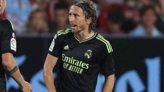 「最高の家族」「素敵な写真」\"魔法使い\"モドリッチがディズニーランドへ「ワンダーランドで魔法をかける」