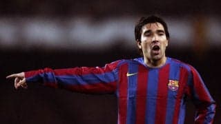 ｢レジェンドだ｣!! バルセロナ時代のデコの｢衝撃ゴールに再脚光｣! ｢私のアイドル｣などと話題となった超絶ミドルシュートでの｢ゴール｣