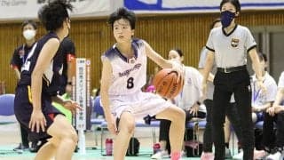 決勝ではダブルダブルの活躍を見せた四日市メリノール学院の司令塔・濱田ななの