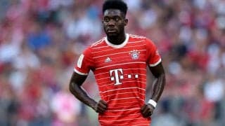 バイエルンDFデイビスのカラフルなクロックスが注目の的に「そのスタイル好き」