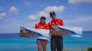 JPSAショートボードツアー第2戦「新島プロ」　中塩佳那が２連続V・金沢呂偉が初V