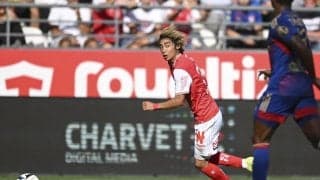 「もうCFのヘッドじゃん」2トップで先発の 伊東純也が｢意外なフランス初ゴール｣！ 「身体能力高い」と賞賛された豪快ヘディング弾！