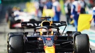 フェルスタッペンの驚異的な速さの理由は何？　14番グリッドから18周目に首位に立った「異次元」の走り