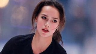 ザギトワのホットパンツ姿が「なんて美脚だ」と話題沸騰！避暑地でのオフショットに「素晴らしいプロポーション」の声も