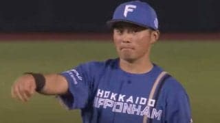 「源田と間違えるレベル」　一回転して“2アウト奪った”美技が「動きほんと美しい」