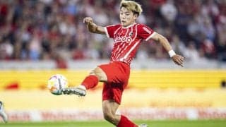 「泥臭い良いゴール！」堂安律の右CK「決勝ゴール」でフライブルクが首位浮上！ 左足での押し込み弾で今季2点目を奪う！