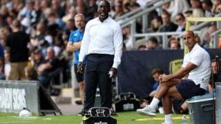 英3部バートン、成績不振でハッセルバインク監督を2度目の解任