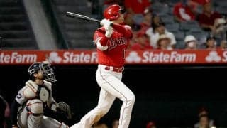 大谷翔平衝撃の2発目！　今度は中越え32号、米識者驚愕「ぶちかました」「信じられぬ」