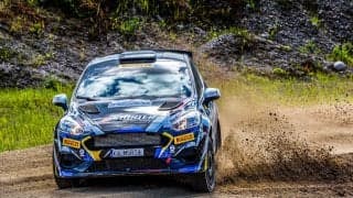 激戦のJWRCタイトルに挑むロベルト・ビルベス、ウルモ・アーバは「彼はやるべきことを分かっている」