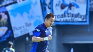 「何やってんのw」波多野豪が同点ゴールの裏で「コーナーフラッグを植えつける」！  ファンの驚きの声続出