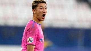 「植え付ける時の職人顔よ」FC東京GK波多野豪がコーナーフラッグと格闘するシーンが話題「旗の豪」