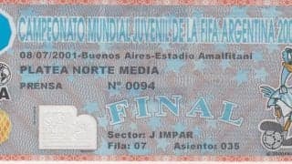 消えゆく美しきチケットたち【サッカースタジアムへの入場券は「絶滅危惧種」】(1)