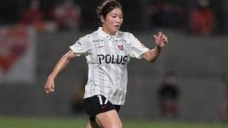 「若奥様可愛い」「エプロン姿も素敵」4月に入籍した浦和L・遠藤優の家庭的な一面にファン興奮「どれも美味しそう」