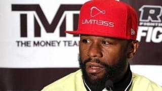 メイウェザー、黒光り高級車の前で卓球バトル　米困惑「車コレクションしか見えない」