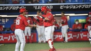 広島、10年目の上本崇司が通算477打席目でプロ初本塁打　1イニング3発の猛攻で12得点