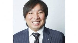 ロッテ、15日西武戦で里崎智也が始球式登場　捕手役で千葉商科大学生の投球を受ける