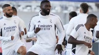 ｢これがヴァイブス｣!! レアルの選手たちが試合形式のゲーム勝利で｢大はしゃぎ｣! ドイツ代表DFが｢叩き込んだ決勝弾｣