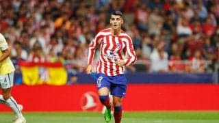 「なんて美しい家族」FWモラタのピッチ上の「ユニフォーム家族写真」が大反響！ 子ども3人とのお揃い姿に妻も一緒で、「恋しすぎる」とファン歓喜