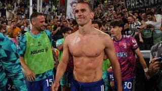 理解不能な天国から地獄…劇的逆転弾もユニフォーム脱ぎ退場、さらにVARの謎判定でゴール取り消しの珍事