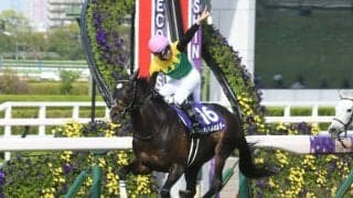 伝統の愛G1を制した3歳馬が凱旋門賞で2人気に浮上