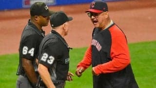 エンゼルス戦で珍事　両軍監督が球審と口論＆同時退場→その後ファウル直撃で球審も交代