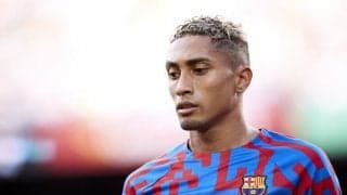 「美しい奥さん」の声出たバルセロナFWハフィーニャの家族写真に、多くの「古巣ファン」が反応！　愛妻＆愛犬とのプライベート時間に“古巣グッズ”使用で喜ばせる！