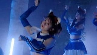 球場では見られない激しい踊りも…　日ハムチアが「きつねダンス」の原曲MVを再現