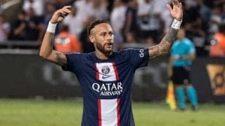 「こういうことは僕だけ」いつものゴールパフォーマンスで警告を受けたネイマールに同情の声「一体なぜ？」