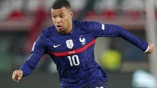 「W杯を感じない」「いまいち」フランス代表のW杯ユニフォームがシンプルすぎて不評、PRに起用したラッパーには不快感「理解できない」