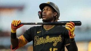 滞空時間史上最長のバット投げが誕生　“初速”190kmの一振りに笑撃「最高だ！」