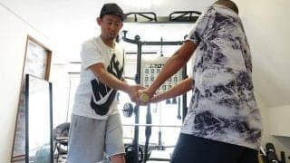 バッティングの“割れ”って何？　元ドラ1が子どもたちに伝える「打撃の基本」