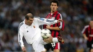 「最高のボールタッチだ」レアル・マドリードがジダン、ロベルト・カルロス、グティなど歴代選手の「伝説的ワンタッチゴール集」を公開!