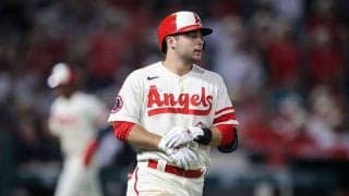 【MLB】右手痛でバット振れず…　極端シフトで三振のフレッチャーが自虐「守備位置見た？」