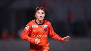 「制服姿お似合いで可愛い」仲田歩夢が「母校の高校制服姿」を全身公開！ 先輩と並んでの制服2ショットに「夢のコラボです」とファン歓喜！