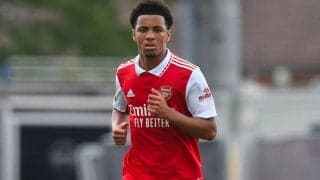 アーセナルのベンチに15歳の選手！ デビューすれば史上最年少に