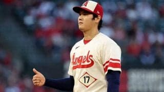 大谷翔平13勝目の客席にいた「勝利の女神」　たびたび話題の少女ファンに日米反響